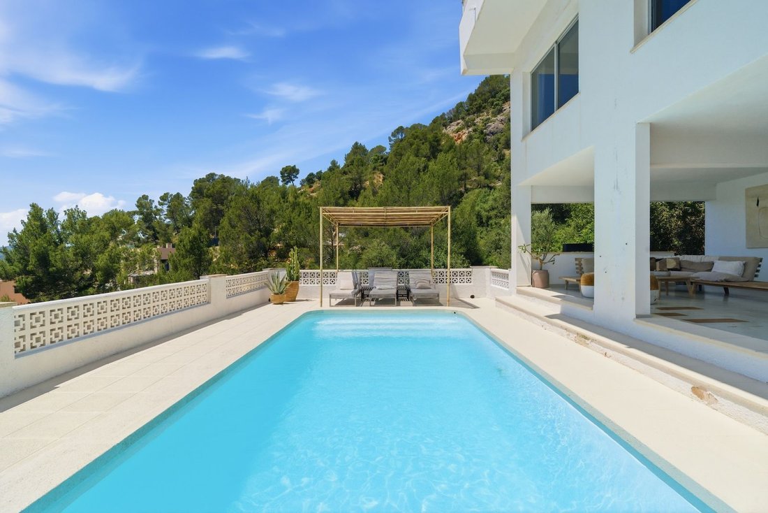 Villa in Bunyola, Balearic Islands, Spain 1 - 18079881