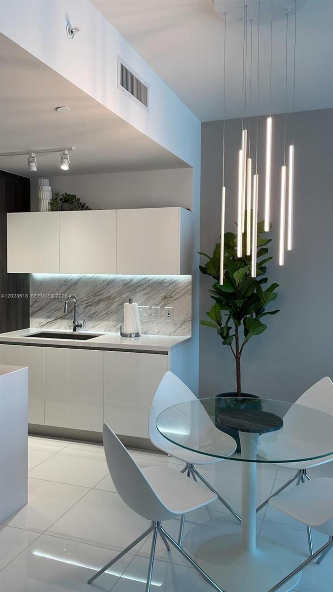 Condo in Miami, Florida, United States 1 - 18078685