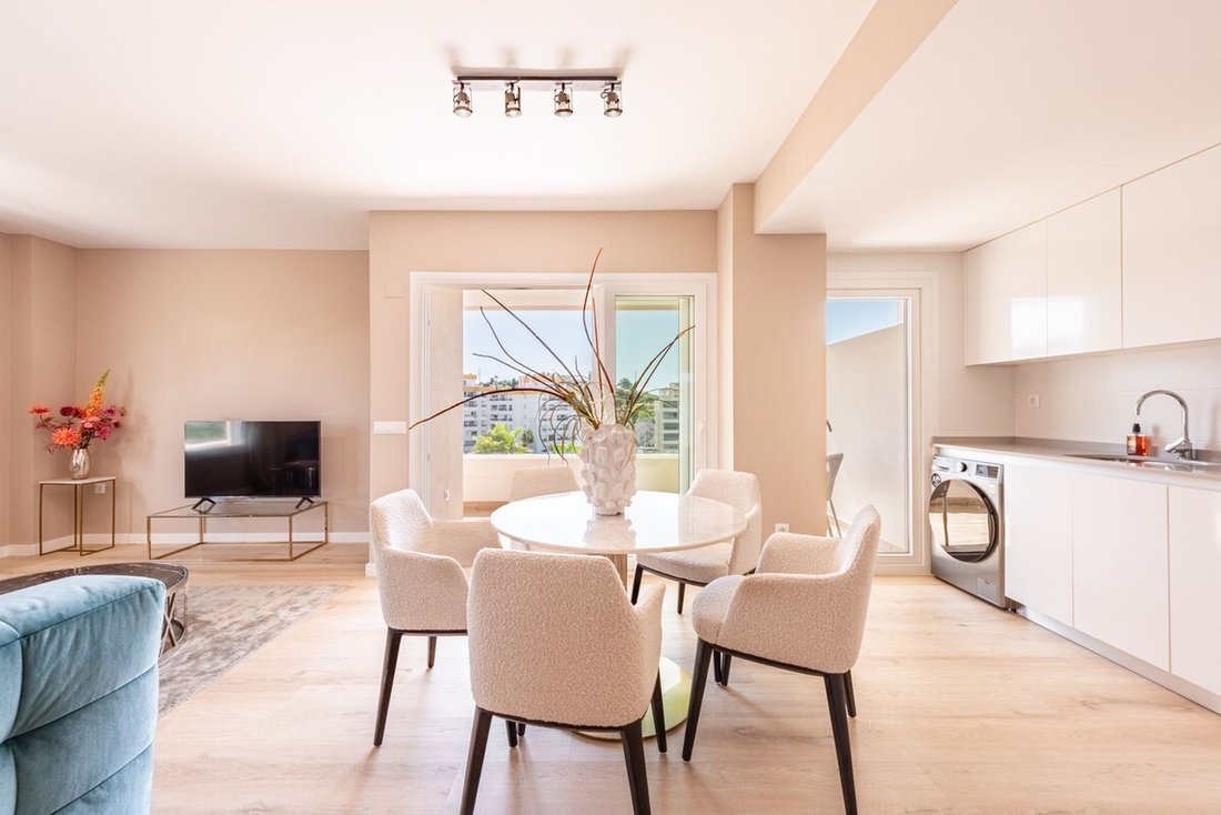 Apartment in Puerto Banus, Marbella, Spain 4 - 18072957
