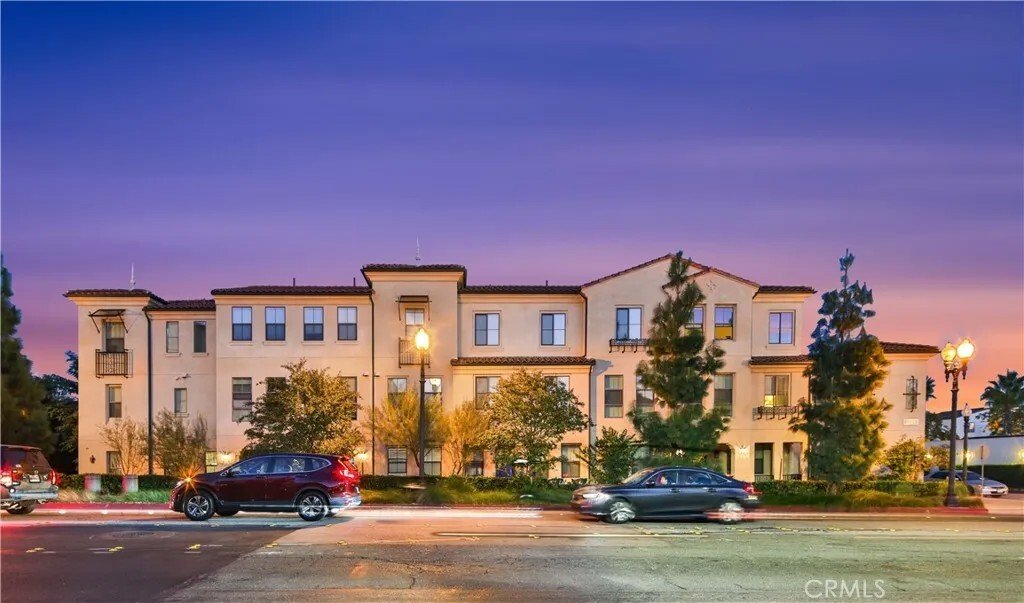 Montclair, California, United States 2 - 17606982