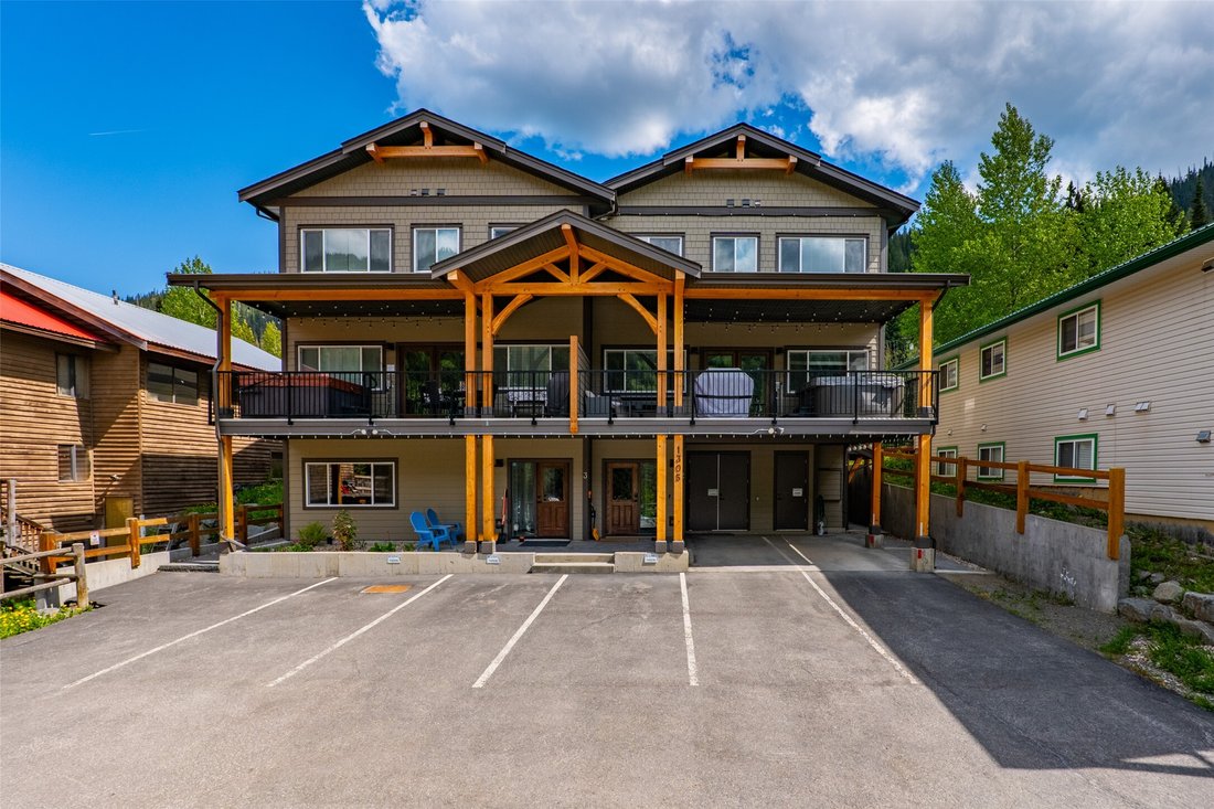 Apartment in Sun Peaks, British Columbia, Canada 1 - 18076659