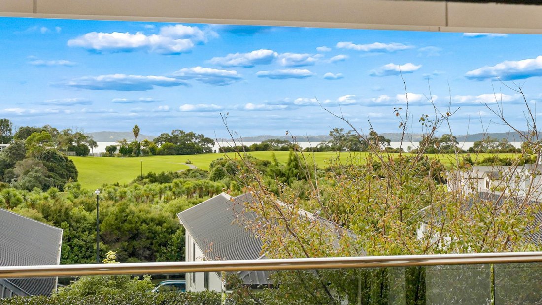 House in Beachlands, Auckland, New Zealand 1 - 17806368
