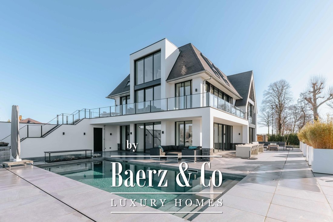 Villa in Vinkeveen, Utrecht, Netherlands 2 - 17335736
