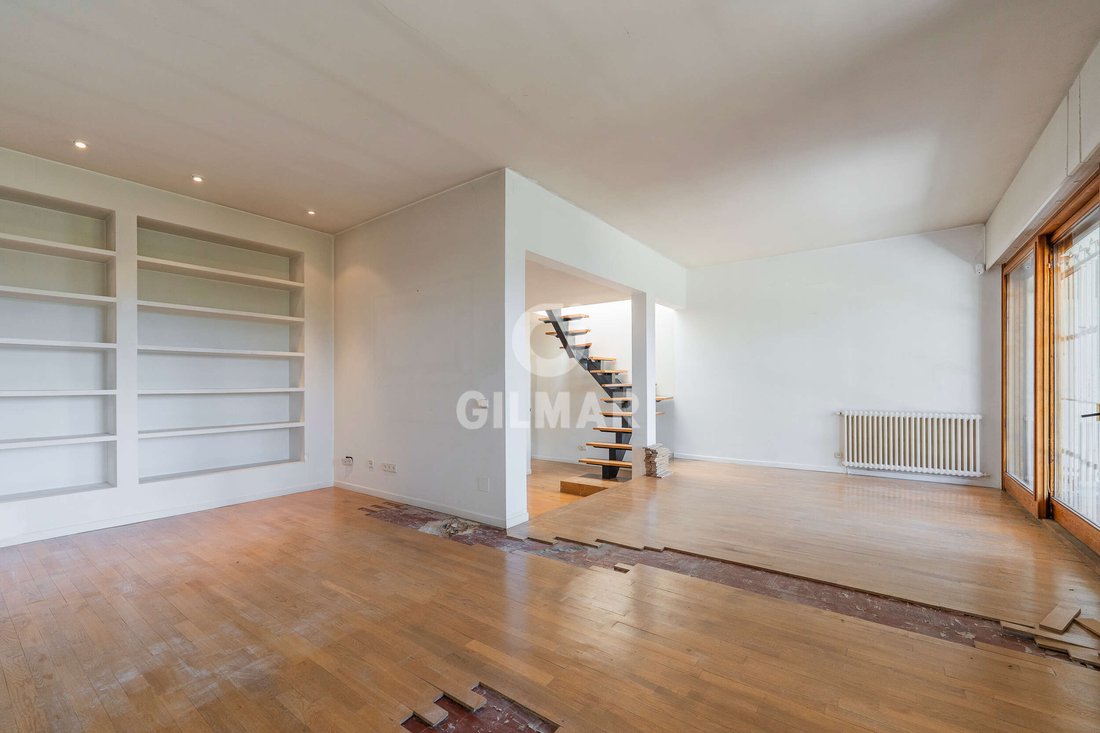 Villa in Somosaguas, Pozuelo de Alarcon, Comunidad de Madrid 4 - 18074474