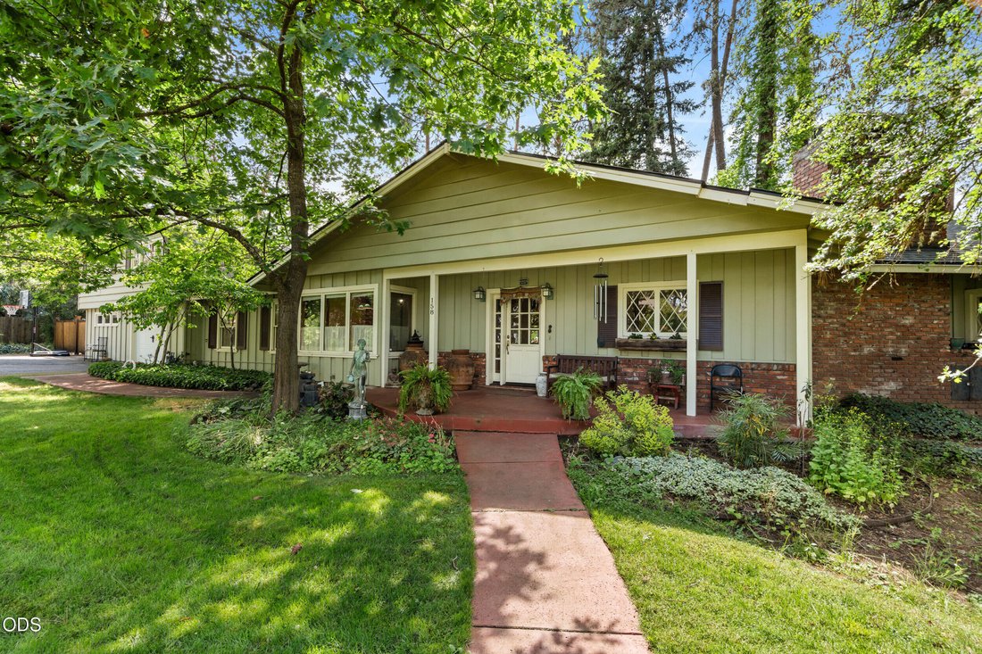 House in Medford, Oregon, United States 1 - 18074682