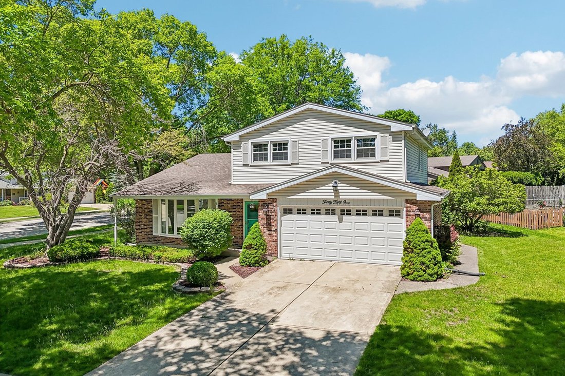 House in Prospect Heights, Illinois, United States 2 - 18076322