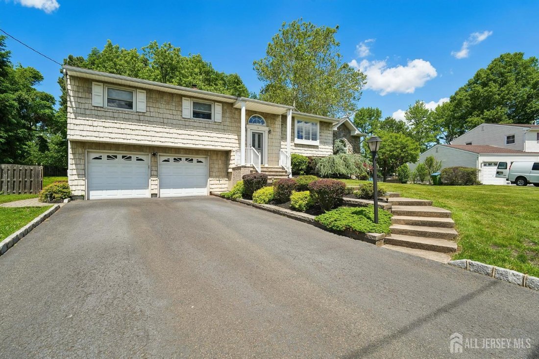 House in Metuchen, New Jersey, United States 4 - 18079519