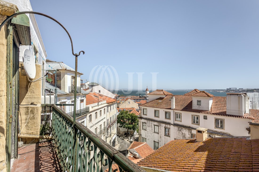 Apartment in Misericordia, Lisbon, Portugal 3 - 18077482
