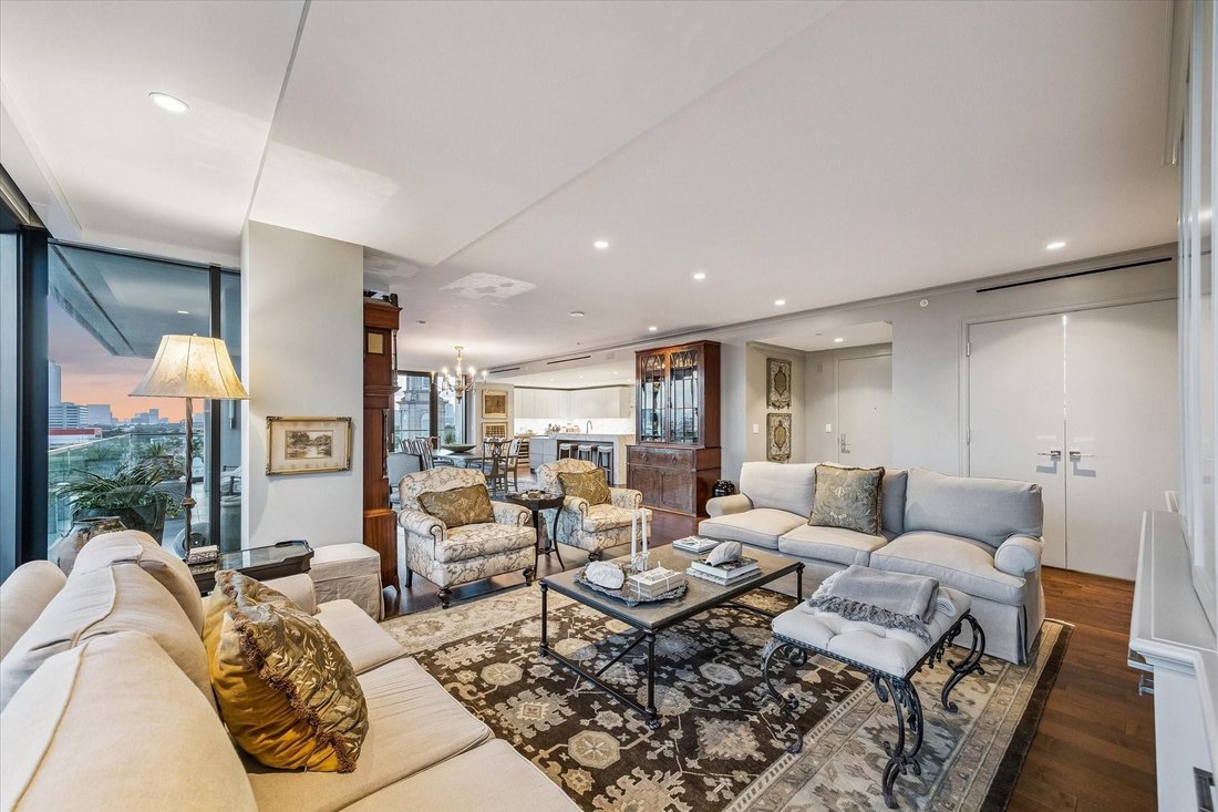 Condo in Houston, Texas, United States 4 - 18075724