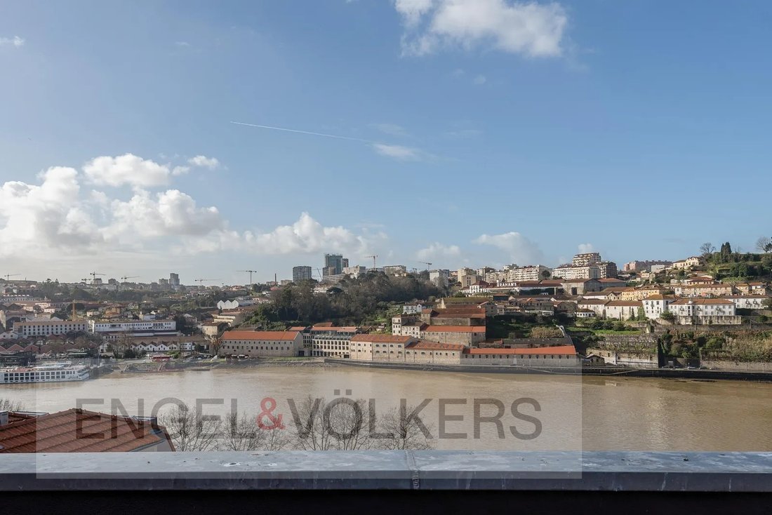 House in Cedofeita, Santo Ildefonso, Se, Miragaia, Sao Nicolau e Vitoria, Porto District, Portugal 2 - 18076818