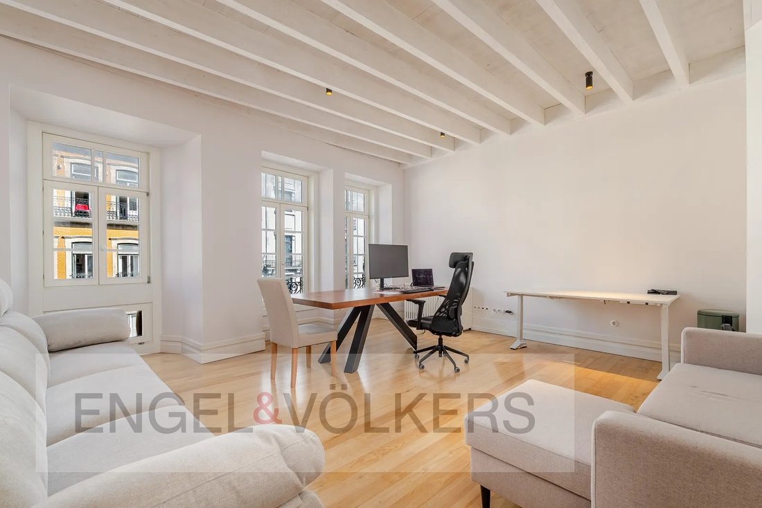 Apartment in Cedofeita, Santo Ildefonso, Se, Miragaia, Sao Nicolau e Vitoria, Porto District, Portugal 1 - 18076802