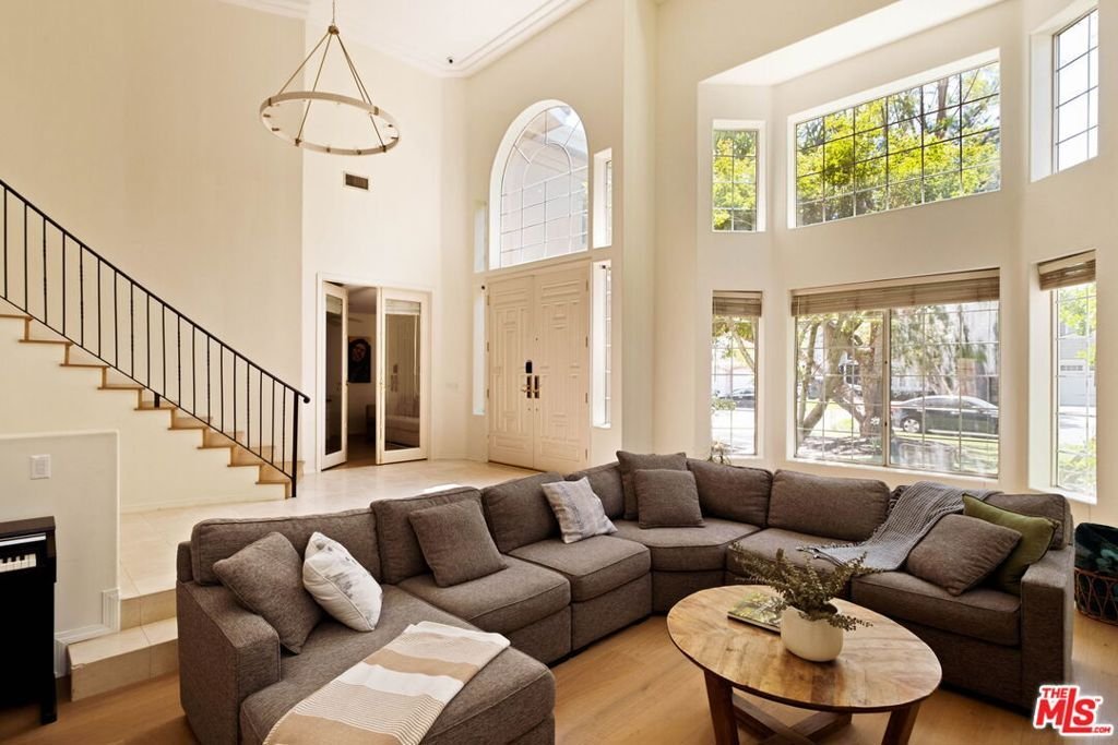 House in Los Angeles, California, United States 2 - 18074816