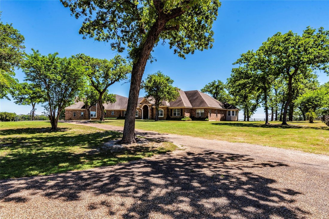 House in Thrall, Texas, United States 2 - 18075075