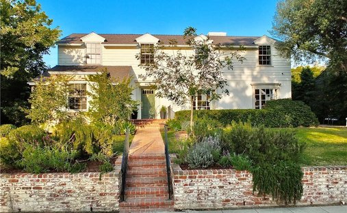 House in Signal Hill, California, United States 1