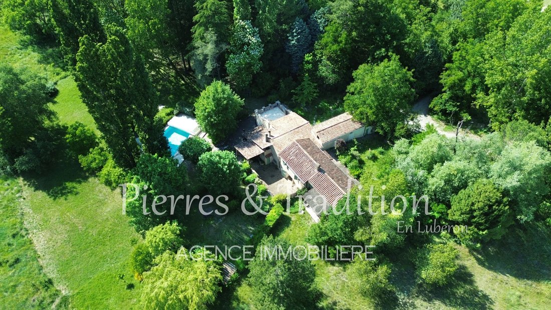 Estate in Reillanne, Provence-Alpes-Côte d'Azur, France 3 - 16715406