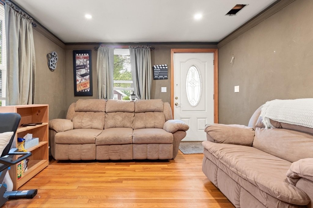 House in Medford, Massachusetts, United States 5 - 18077719