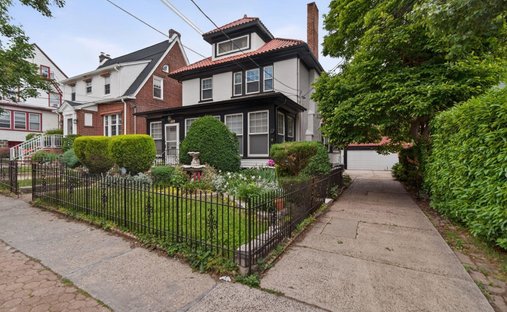 House in North Bergen, New Jersey, United States 1