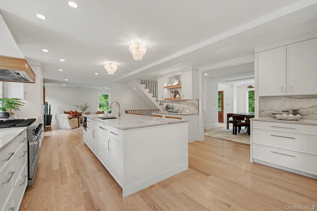 House in Stamford, Connecticut, United States 3 - 18074633