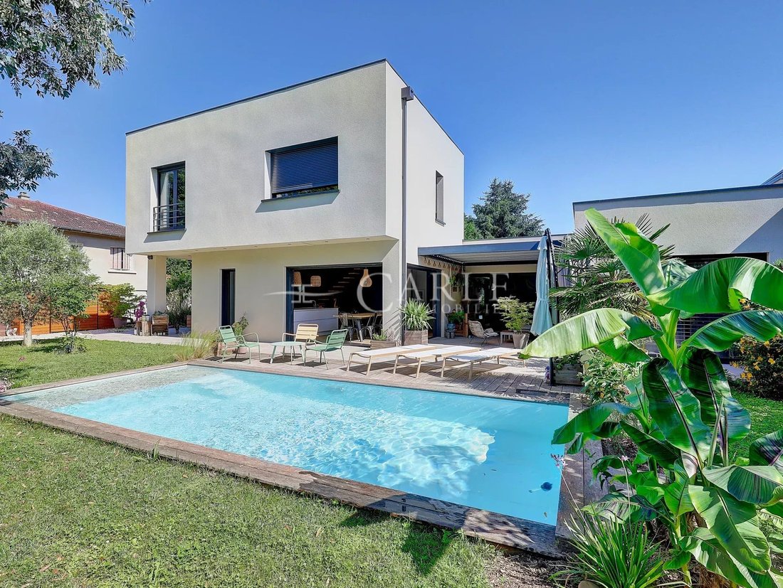 Villa in Nord, Jonage, France 1 - 18073121