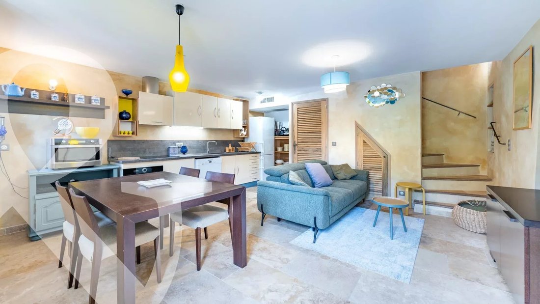 House in Eygalières, Provence-Alpes-Côte d'Azur, France 4 - 18073407