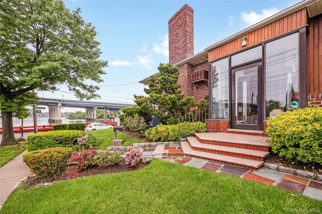 House in New York, New York, United States 3 - 18076023