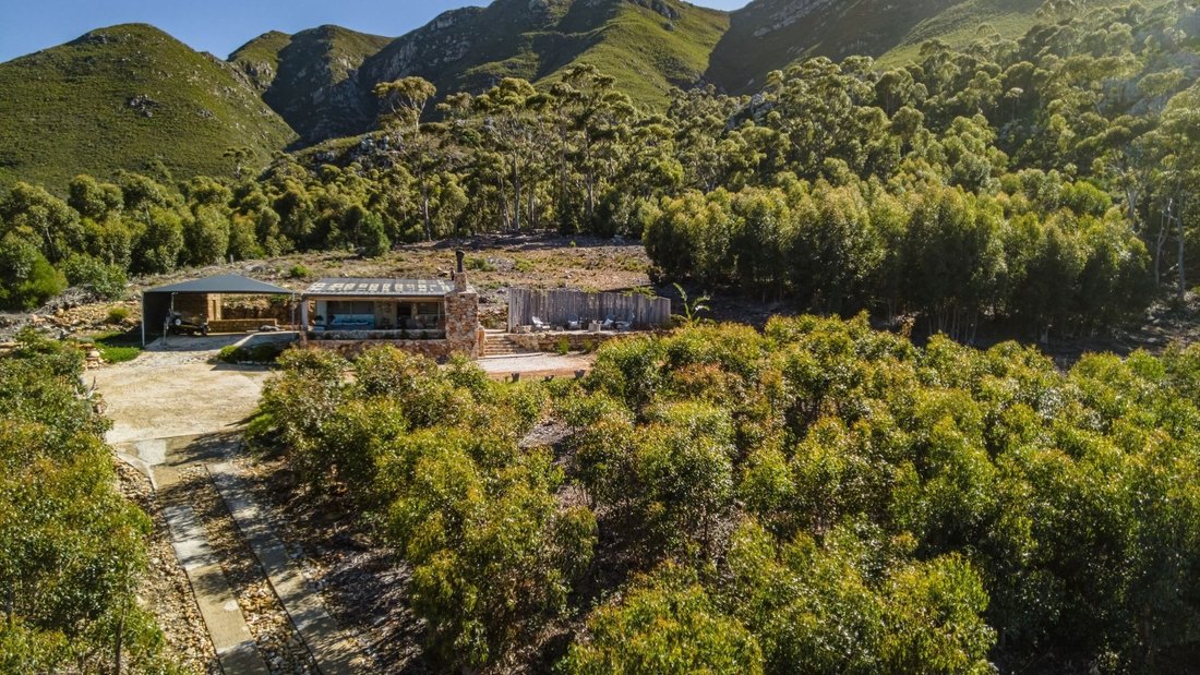 Estate in Onrus, Western Cape, South Africa 4 - 18073641