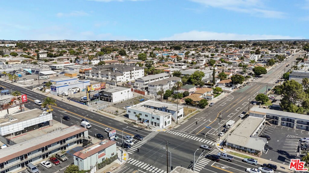 Los Angeles, California, United States 3 - 18074811