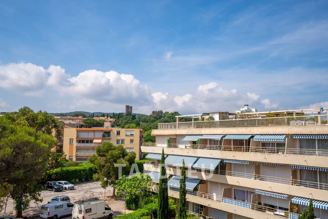 Apartment in Zone Ouest Urbaine, Saint-Tropez, France 1 - 18073203