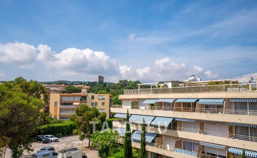 Appartamento a Saint-Tropez, Provenza-Alpi-Costa Azzurra, Francia 1