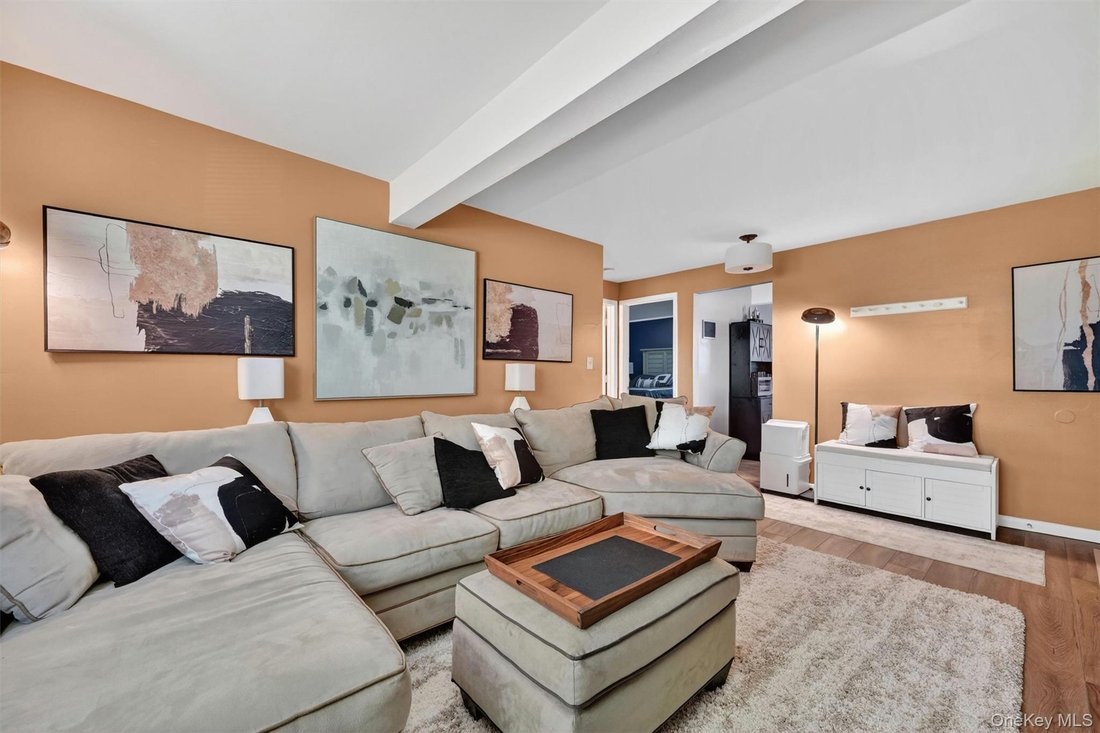 House in Pomona, New York, United States 5 - 17554612