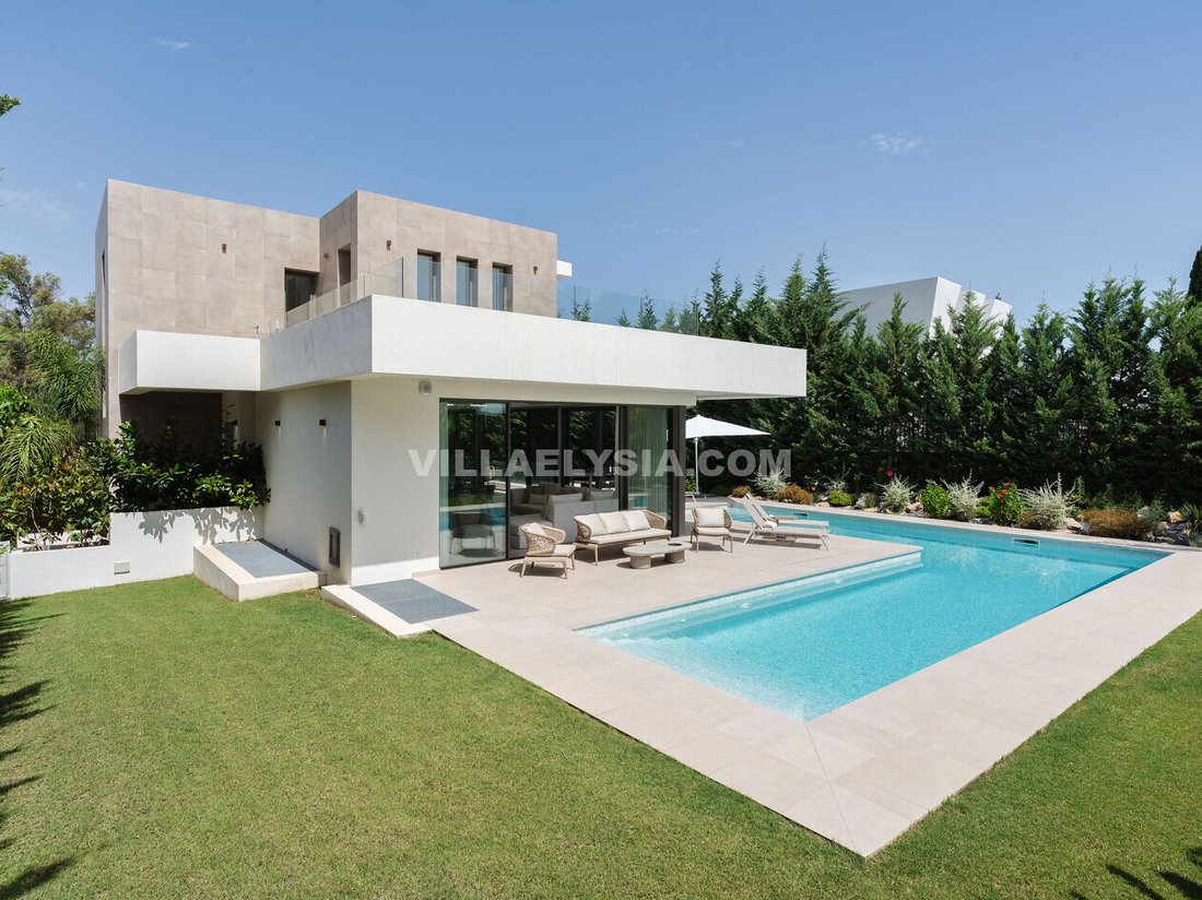 Chalet in Nueva Andalucia, Marbella, Spain 1 - 18074517
