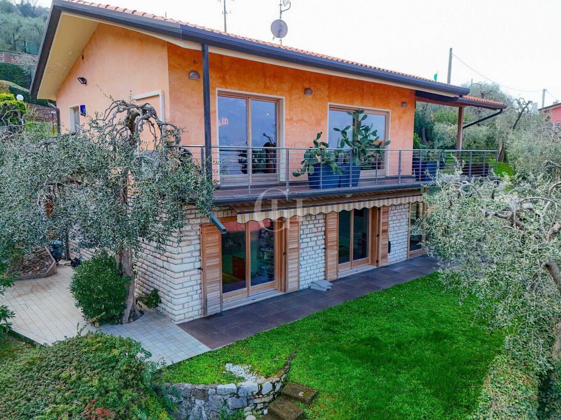 Villa in Brenzone sul Garda, Veneto, Italy 3 - 18078687