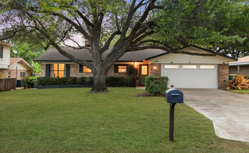 House in Marble Falls, Texas, United States 1
