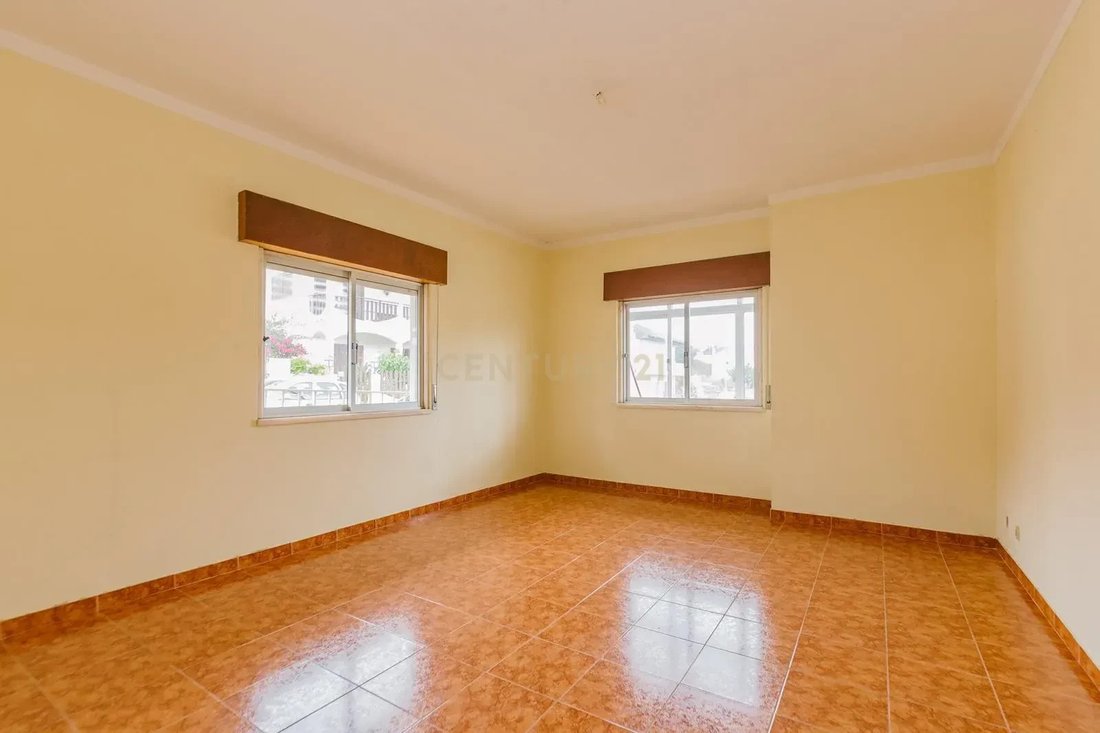 Villa in Loures, Lisbon, Portugal 4 - 14821315