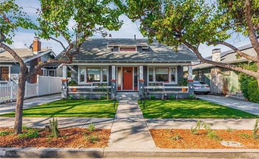 House in Signal Hill, California, United States 1