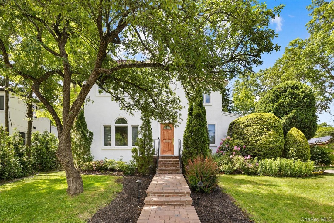 House in Great Neck, New York, United States 1 - 17406688