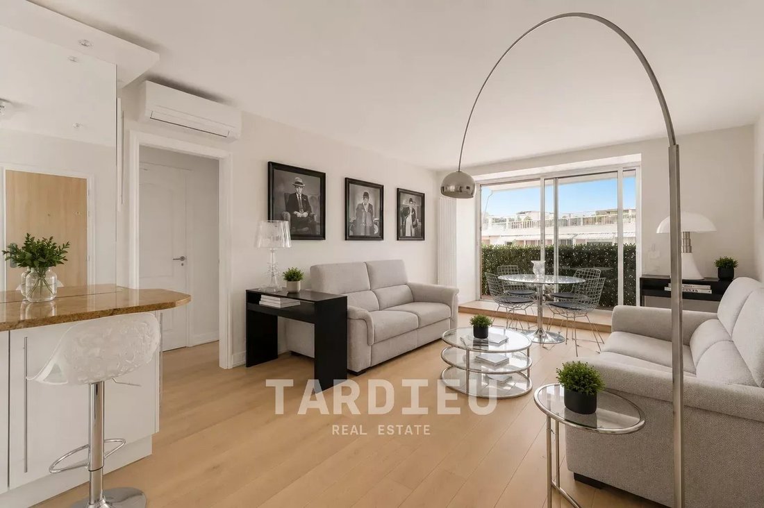 Apartment in Zone Ouest Urbaine, Saint-Tropez, France 2 - 18073203