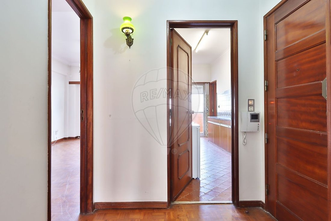 Apartment in Sao Domingos de Benfica, Lisbon, Portugal 1 - 18072872
