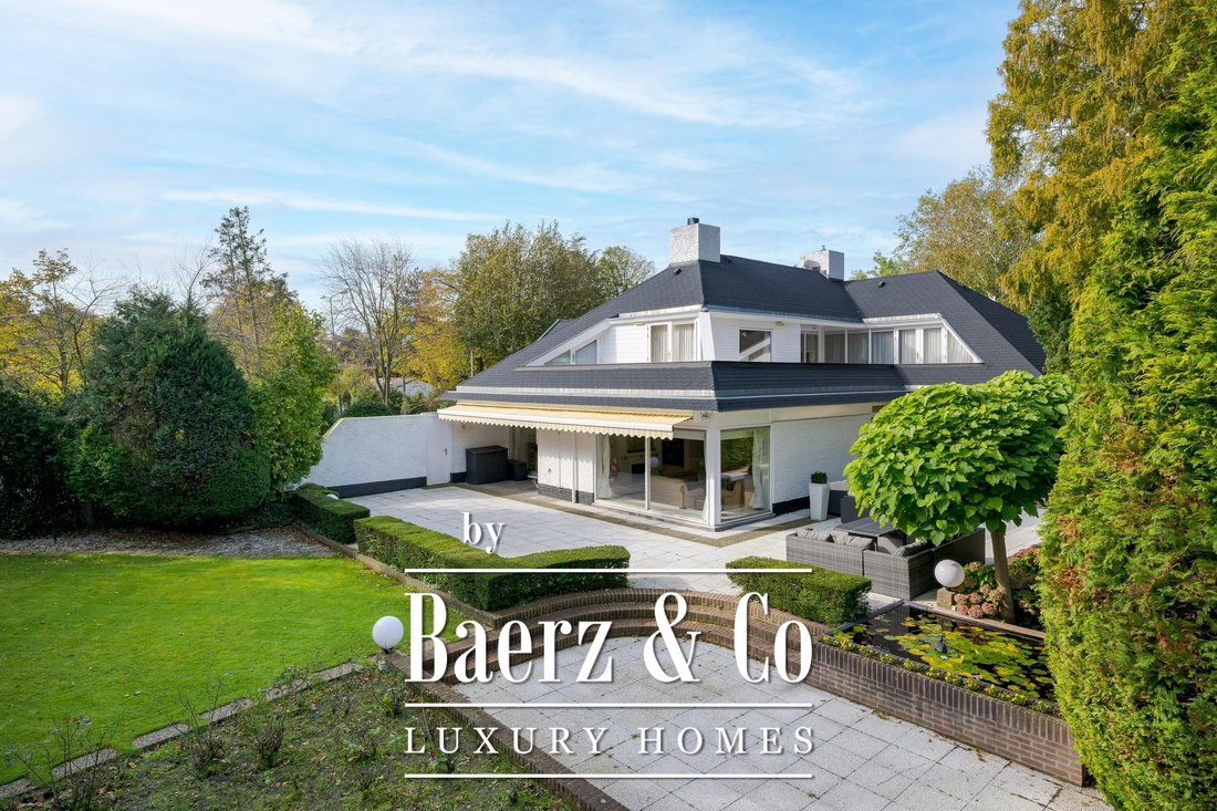 Villa in Oegstgeest, South Holland, Netherlands 1 - 14858017