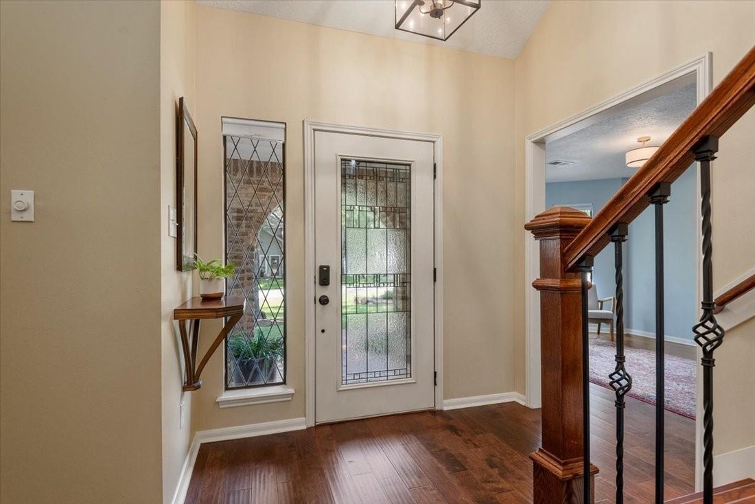 House in The Woodlands, Texas, United States 5 - 18072615