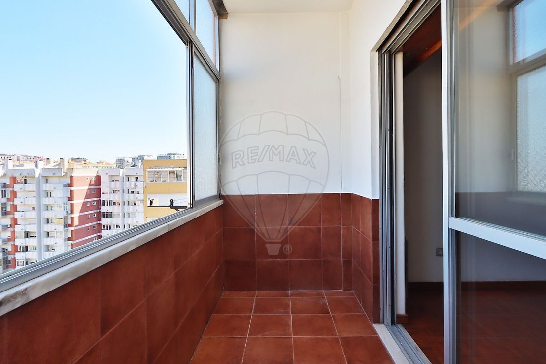 Apartment in Sao Domingos de Benfica, Lisbon, Portugal 2 - 18072872