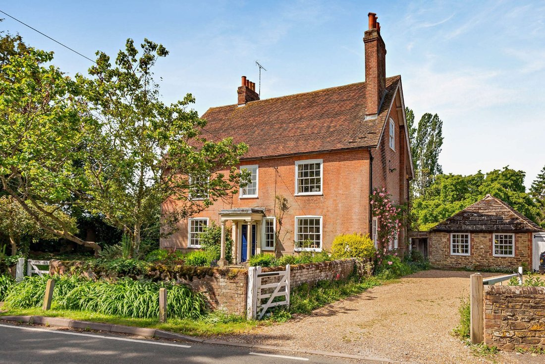 House in Slinfold, England 1 - 17755745