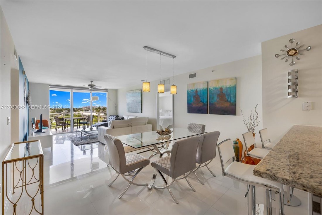 Condo in Fort Lauderdale, Florida, United States 3 - 18071862