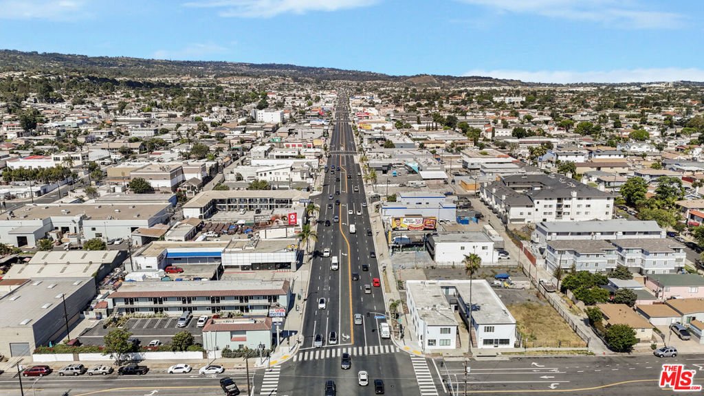 Los Angeles, California, United States 4 - 18074811