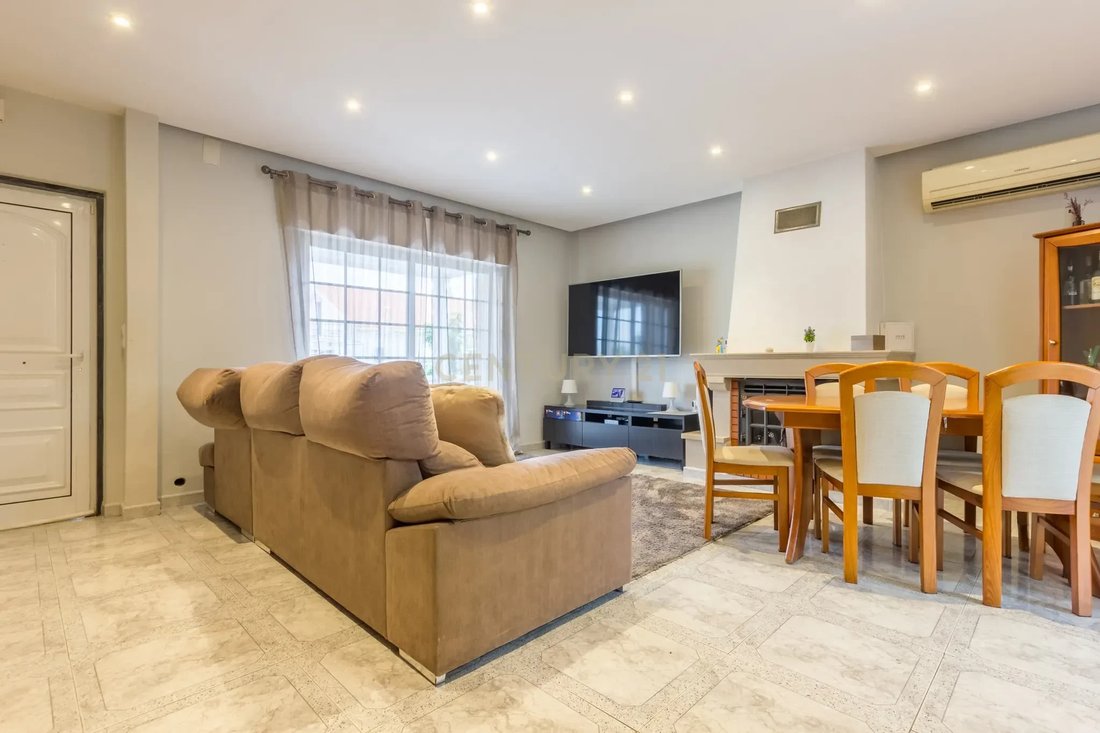 Villa in Quinta do Conde, Setubal, Portugal 1 - 17007710
