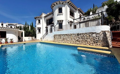 Chalet in Pego, Valencian Community, Spain 1