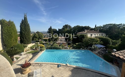 House in Granettes-Jauberte-Sainte Anne, Aix-en-Provence, France 1