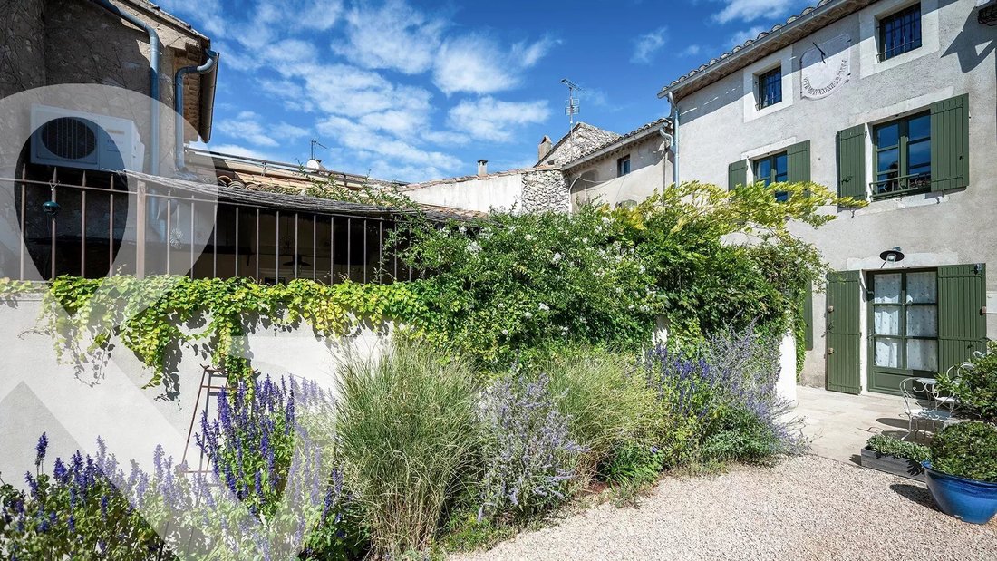 House in Eygalières, Provence-Alpes-Côte d'Azur, France 1 - 18073407
