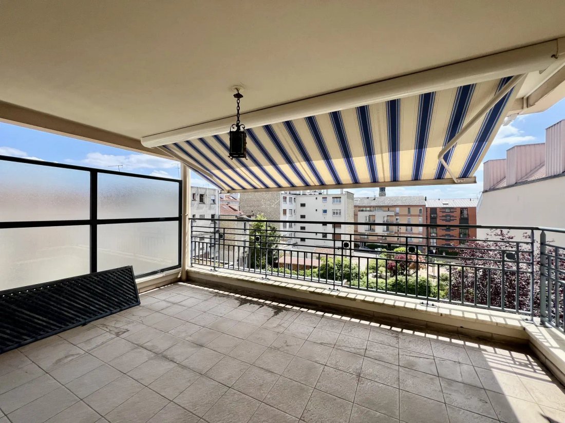 Apartment in Le Vésinet, Ile-de-France, France 1 - 18075387