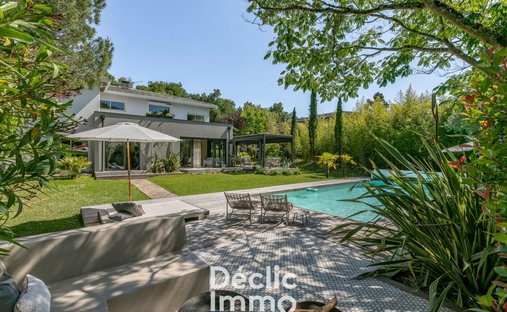 House in Bouliac, Nouvelle-Aquitaine, France 1
